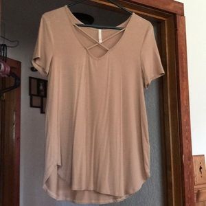 *FINAL PRICE* Criss cross short sleeve top